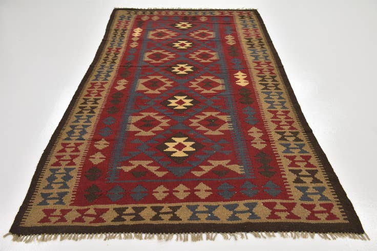 Detail image of 4' 9 x 8' 4 Hand Woven Kilim Maymana Wool Rug