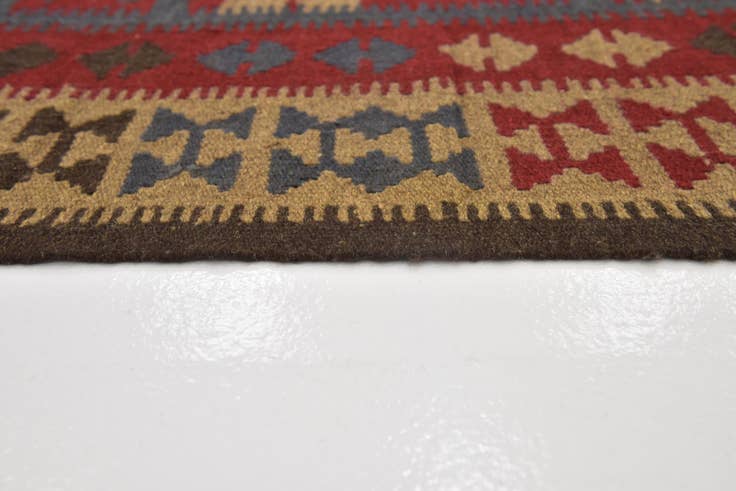 Detail image of 4' 9 x 8' 4 Hand Woven Kilim Maymana Wool Rug