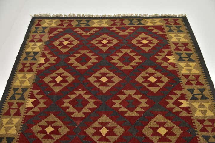 4' 10 x 8' 3 Hand Woven Kilim Maymana Wool Rug