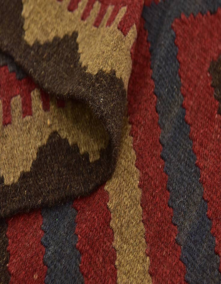 Detail image of 5' 5 x 8' Hand Woven Kilim Maymana Wool Rug
