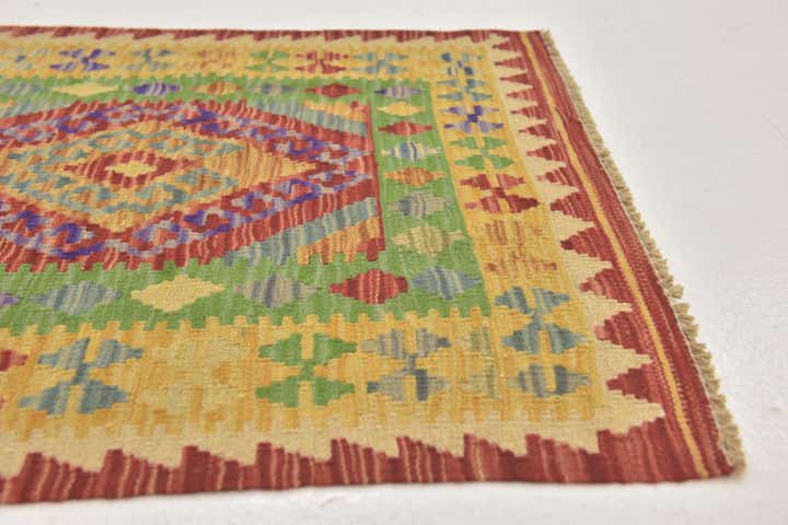 2' 6 x 4' Hand Woven Kilim Maymana Wool Rug