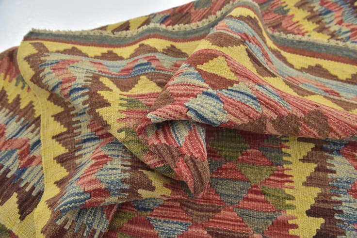 Detail image of 3' 2 x 4' 10 Hand Woven Kilim Maymana Wool Rug