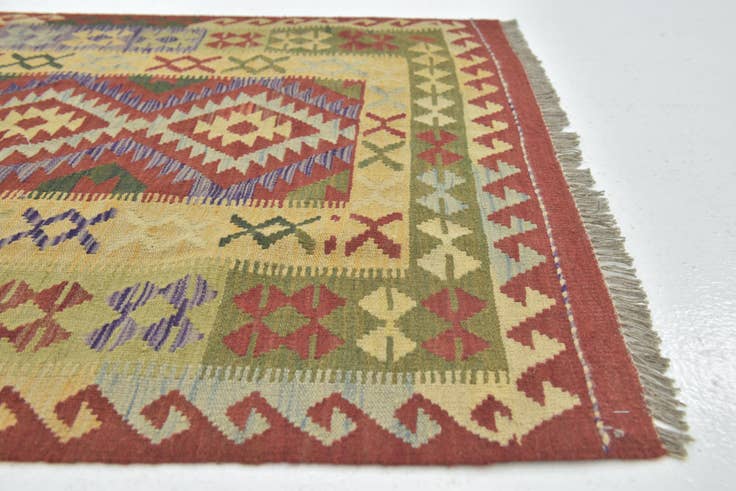 Detail image of 110cm x 200cm Hand Woven Kilim Maymana Wool Rug