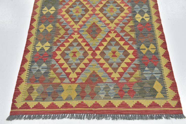 Detail image of 3' 6 x 5' Hand Woven Kilim Maymana Wool Rug