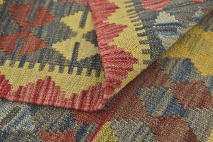 Detail image of 3' 6 x 5' Hand Woven Kilim Maymana Wool Rug