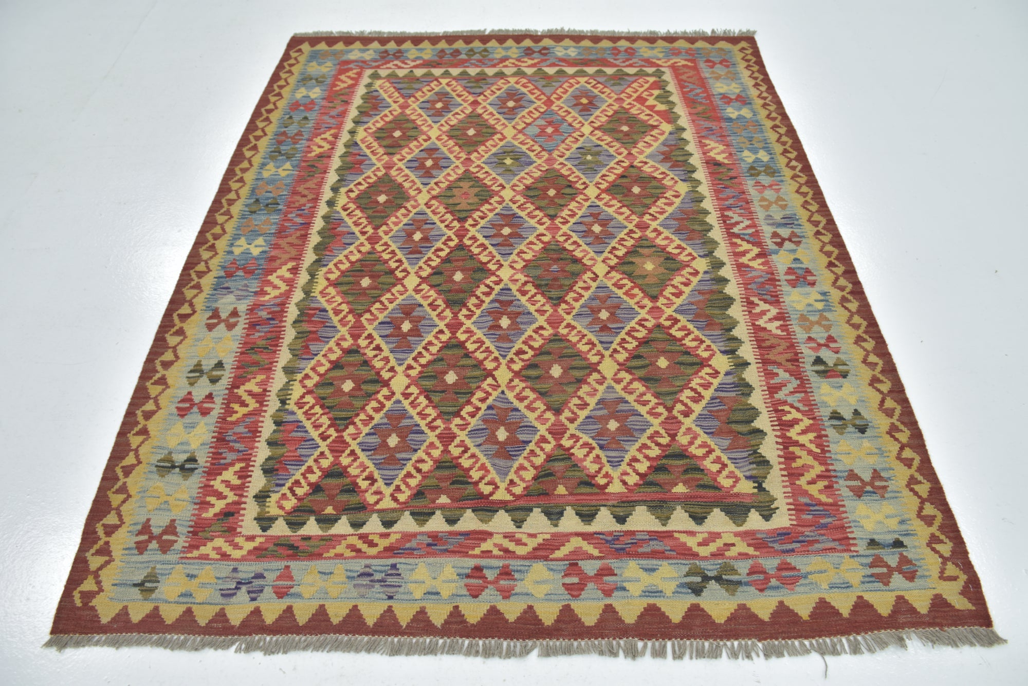 5' 2 x 6' 4 Hand Woven Kilim Maymana Wool Rug