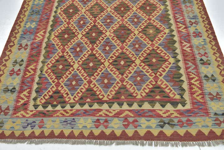 5' 2 x 6' 4 Hand Woven Kilim Maymana Wool Rug
