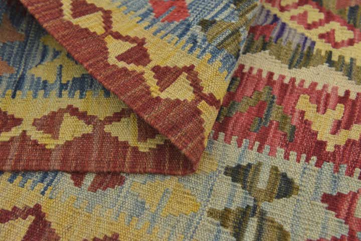 5' 2 x 6' 4 Hand Woven Kilim Maymana Wool Rug
