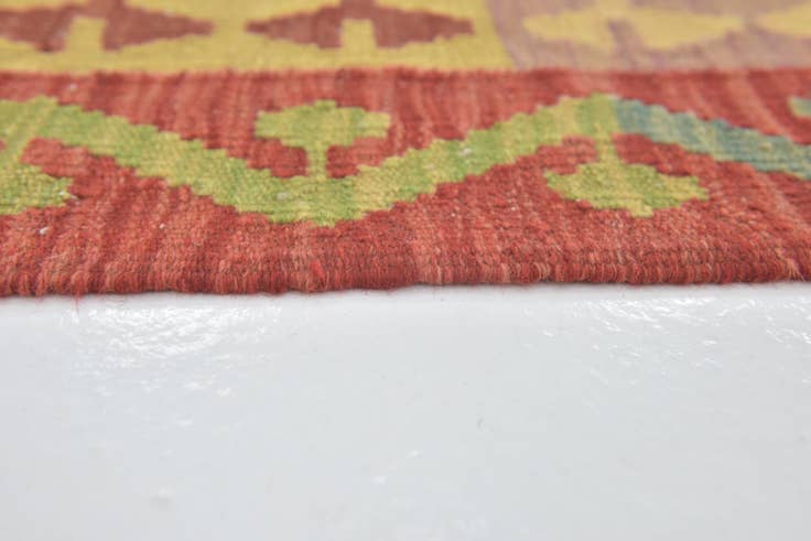 Detail image of 5' 9 x 8' 4 Hand Woven Kilim Maymana Wool Rug