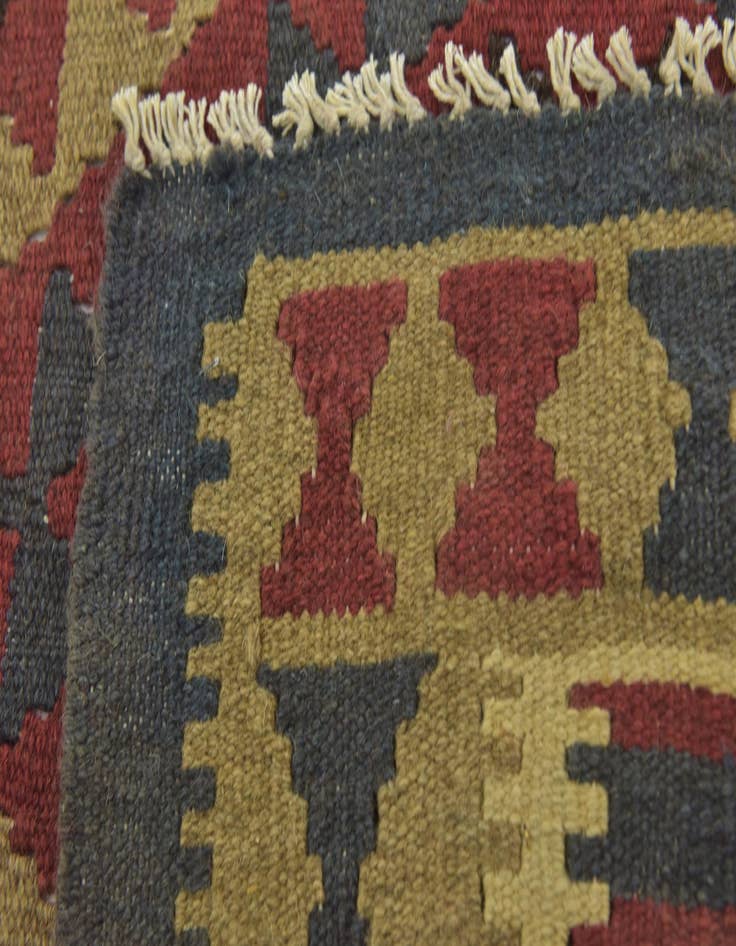 Detail image of 5' 4 x 8'  Hand Woven Kilim Maymana Wool Rug