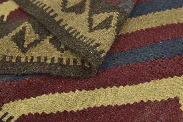 Detail image of 5' 2 x 8' 2 Hand Woven Kilim Maymana Wool Rug