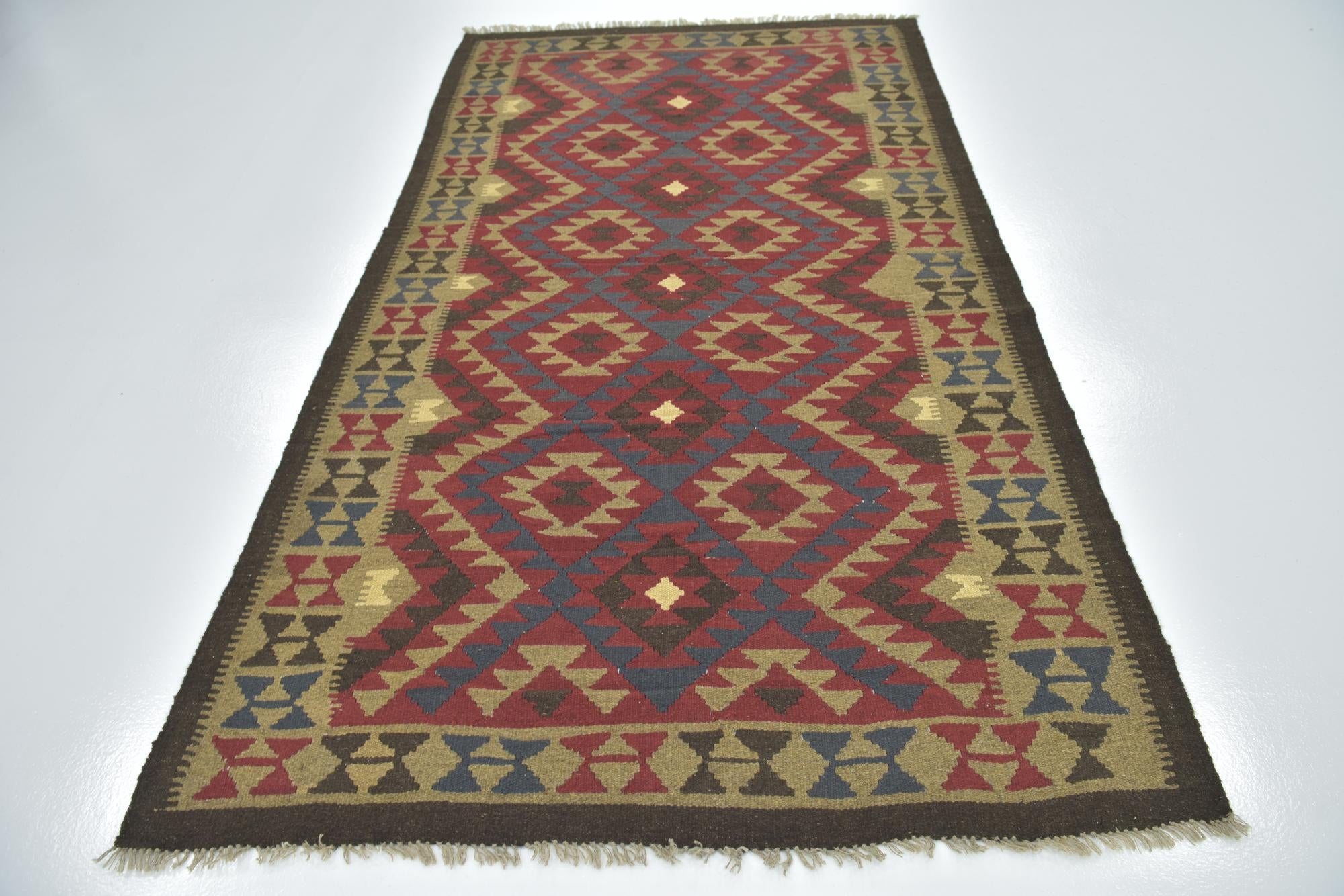 4' 9 x 8' 2 Hand Woven Kilim Maymana Wool Rug