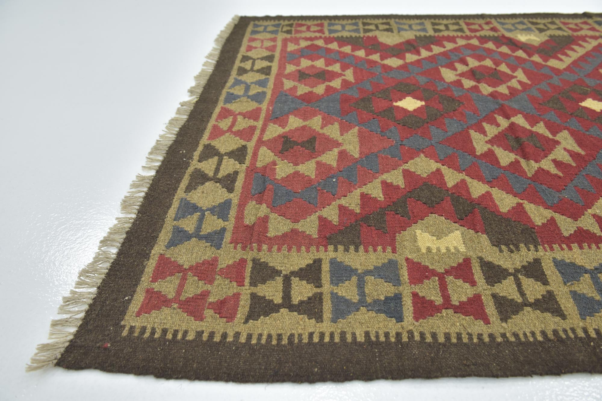 4' 9 x 8' 2 Hand Woven Kilim Maymana Wool Rug