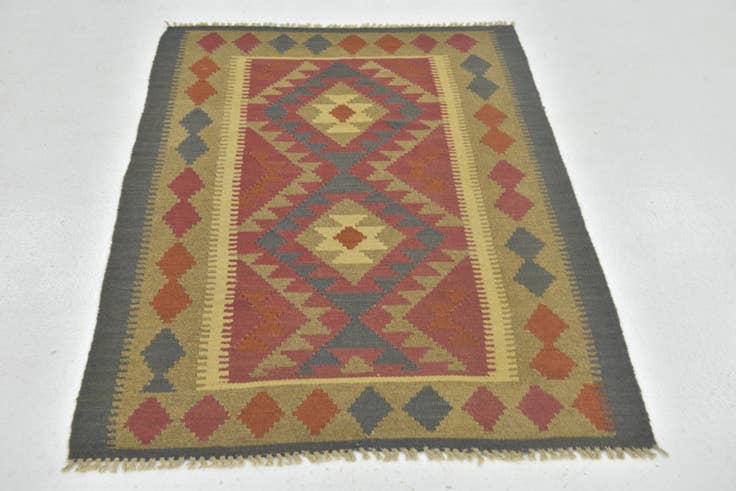 Detail image of 3' 2 x 4' 10 Hand Woven Kilim Maymana Wool Rug