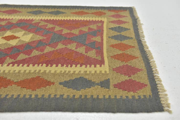 Detail image of 3' 2 x 4' 10 Hand Woven Kilim Maymana Wool Rug