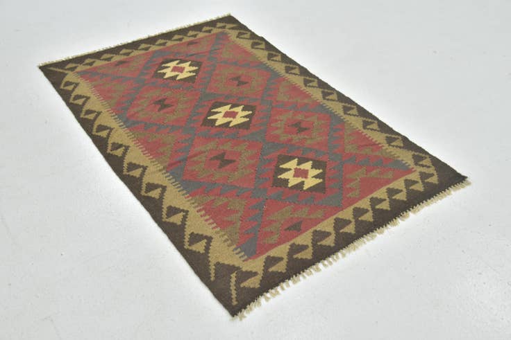 Detail image of 3' 3 x 5' Hand Woven Kilim Maymana Wool Rug