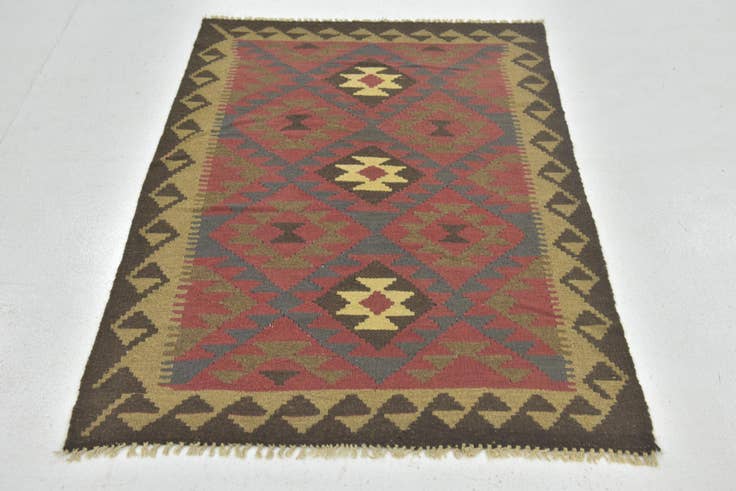 Detail image of 3' 3 x 5' Hand Woven Kilim Maymana Wool Rug
