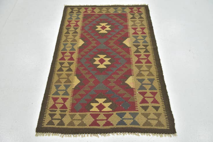 Detail image of 3' 4 x 4' 10 Hand Woven Kilim Maymana Wool Rug