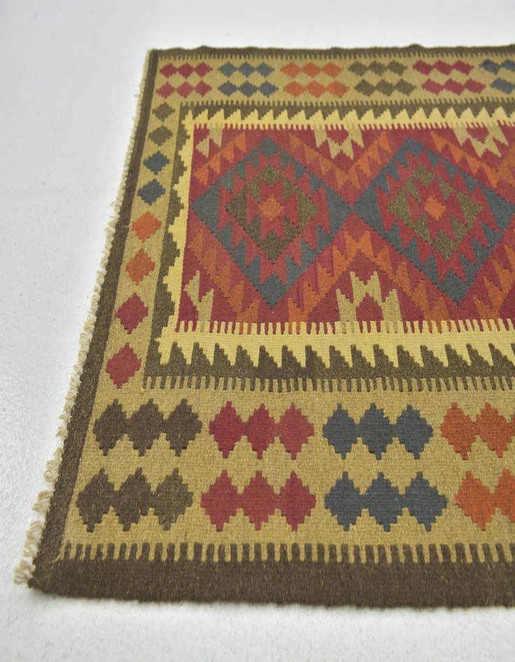 Detail image of 3' 4 x 5'  Hand Woven Kilim Maymana Wool Rug