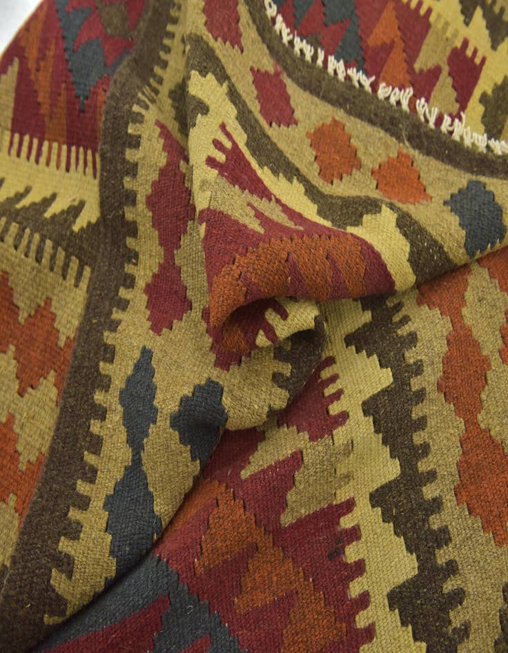 Detail image of 3' 4 x 5' Hand Woven Kilim Maymana Wool Rug