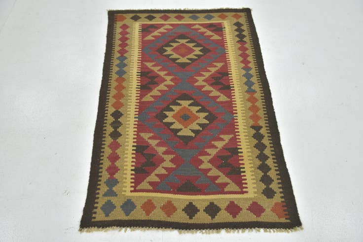 Detail image of 3' 2 x 5' Hand Woven Kilim Maymana Wool Rug