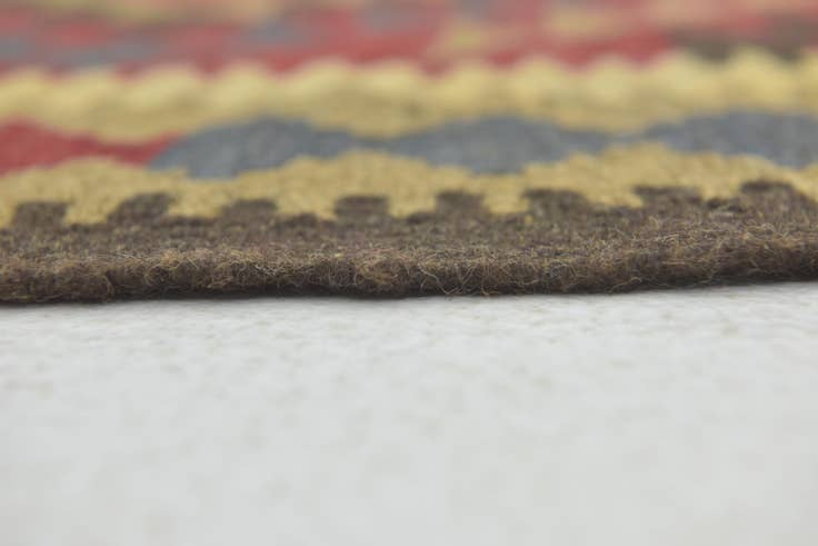 Detail image of 3' 2 x 5' Hand Woven Kilim Maymana Wool Rug