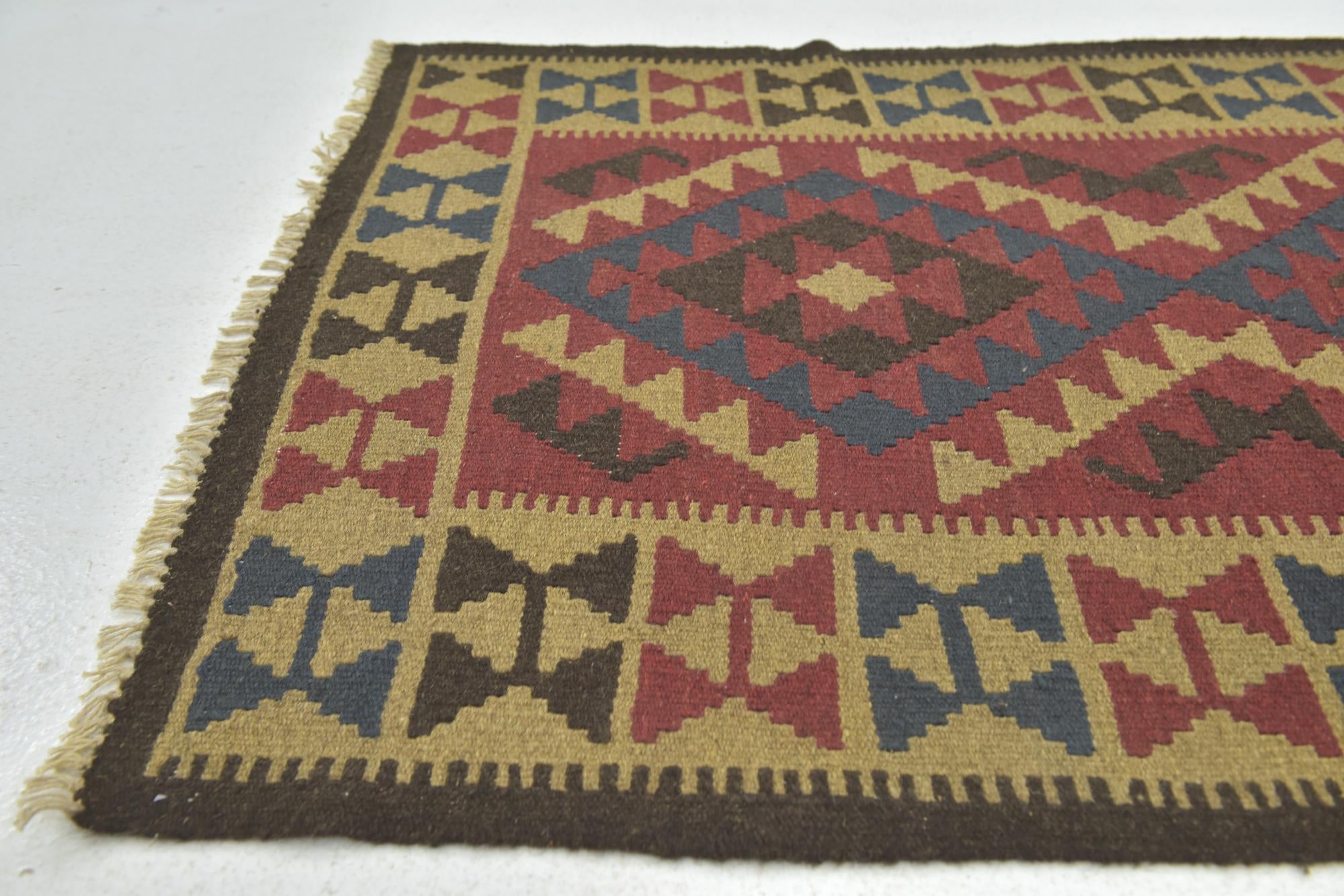 3' 4 x 5' Hand Woven Kilim Maymana Wool Rug