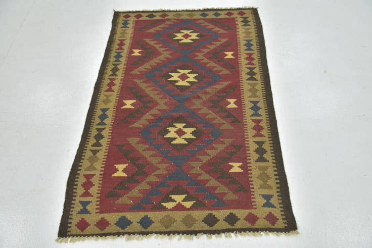 Detail image of 3' 4 x 5' Hand Woven Kilim Maymana Wool Rug