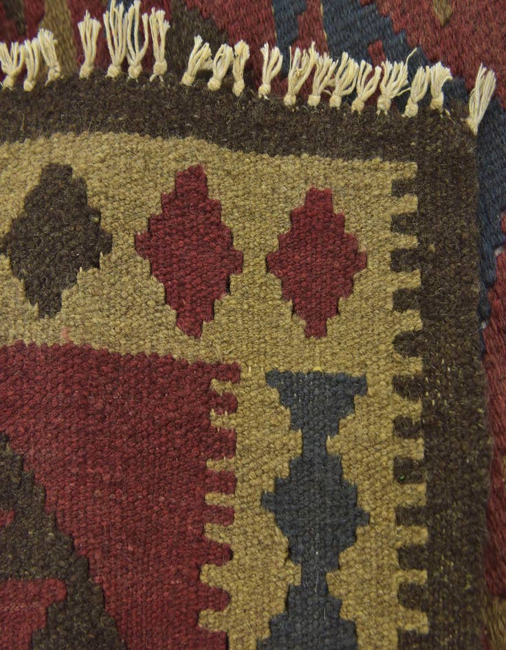 Detail image of 3' 4 x 5' Hand Woven Kilim Maymana Wool Rug