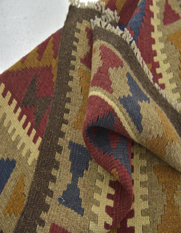 Detail image of 2' 8 x 4' 2  Hand Woven Kilim Maymana Wool Rug