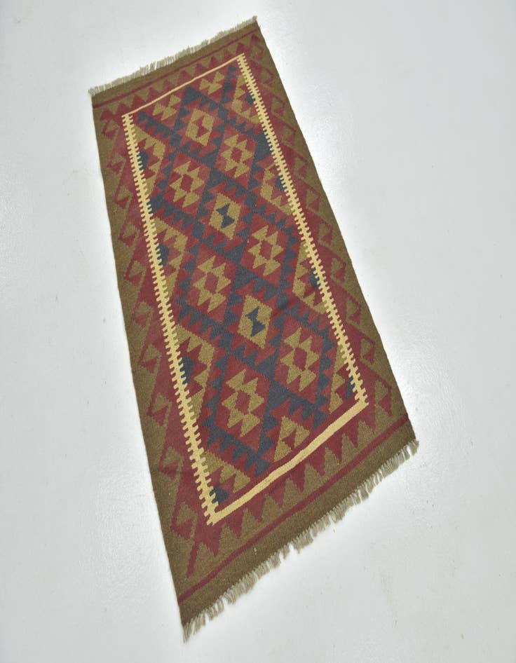 Detail image of 2' 9 x 4' 3  Hand Woven Kilim Maymana Wool Rug