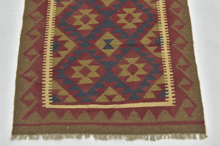 Detail image of 2' 9 x 4' 3 Hand Woven Kilim Maymana Wool Rug