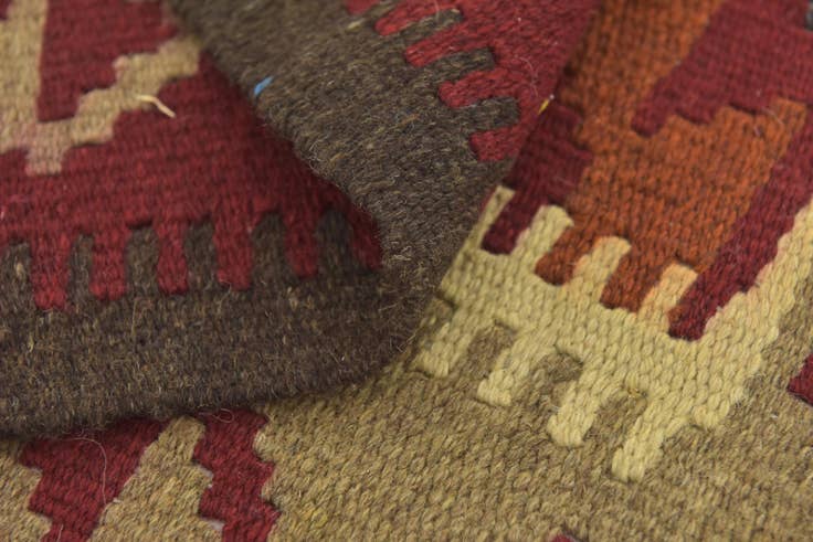 Detail image of 2' 9 x 4' Hand Woven Kilim Maymana Wool Rug