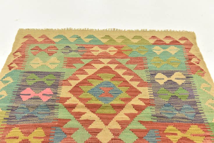Detail image of 3' 2 x 4' 9 Hand Woven Kilim Maymana Wool Rug