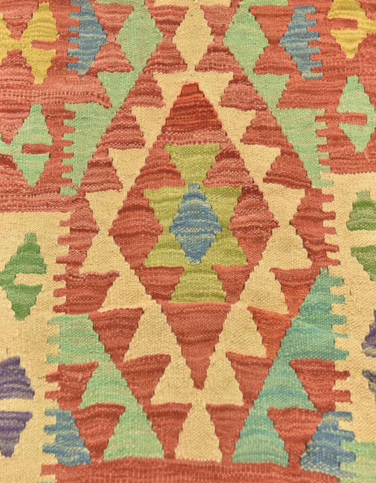 Detail image of 3' 2 x 4' 9 Hand Woven Kilim Maymana Wool Rug
