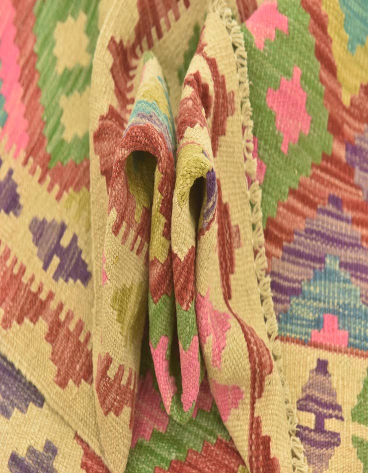 Detail image of 3' 6 x 5' 2  Hand Woven Kilim Maymana Wool Rug