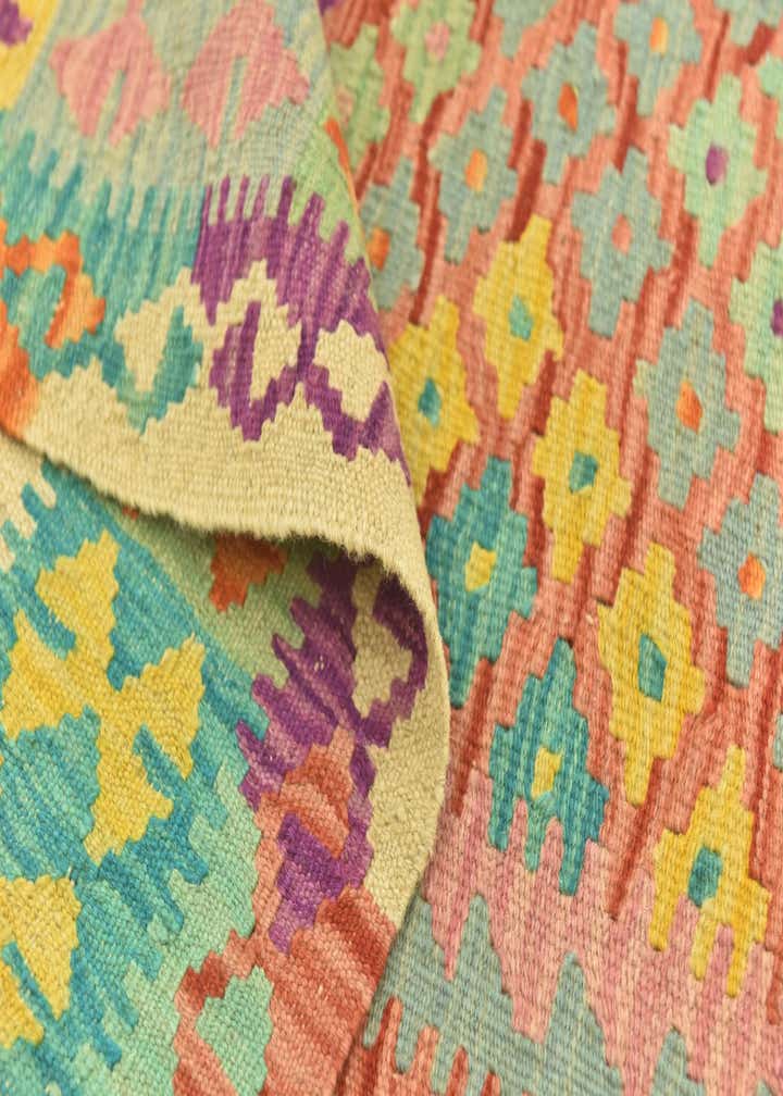 4' 9 x 6' 3 Hand Woven Kilim Maymana Wool Rug