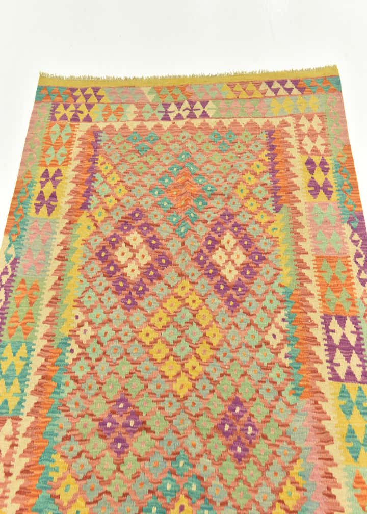 4' 9 x 6' 3 Hand Woven Kilim Maymana Wool Rug
