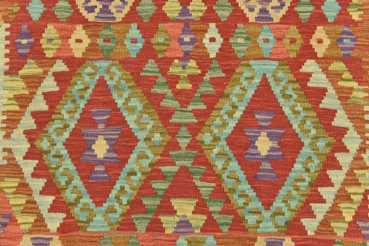 Detail image of 3' 5 x 5' 1 Hand Woven Kilim Maymana Wool Rug