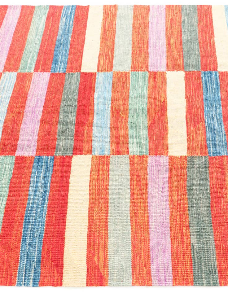 Detail image of 4' 2 x 5' 10 Hand Woven Kilim Maymana Wool Rug