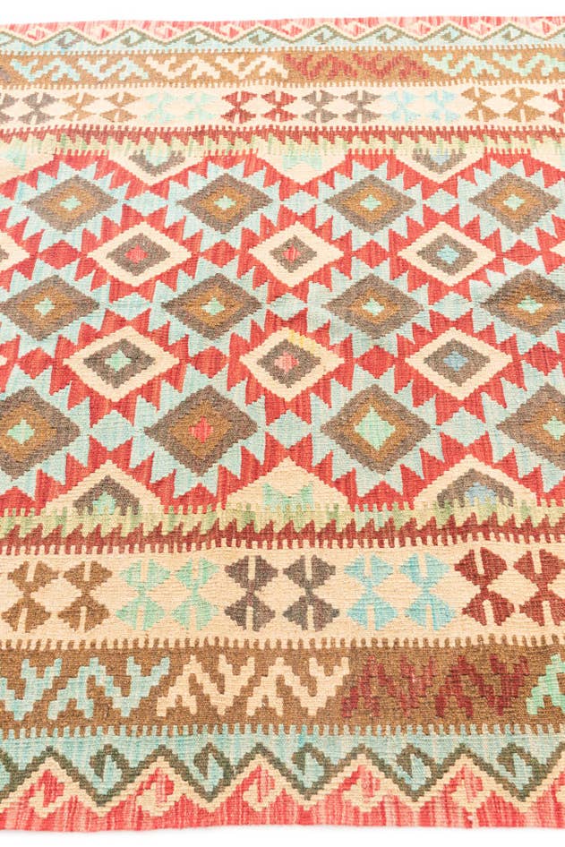 Detail image of 5' 2 x 6' 9 Hand Woven Kilim Maymana Wool Rug