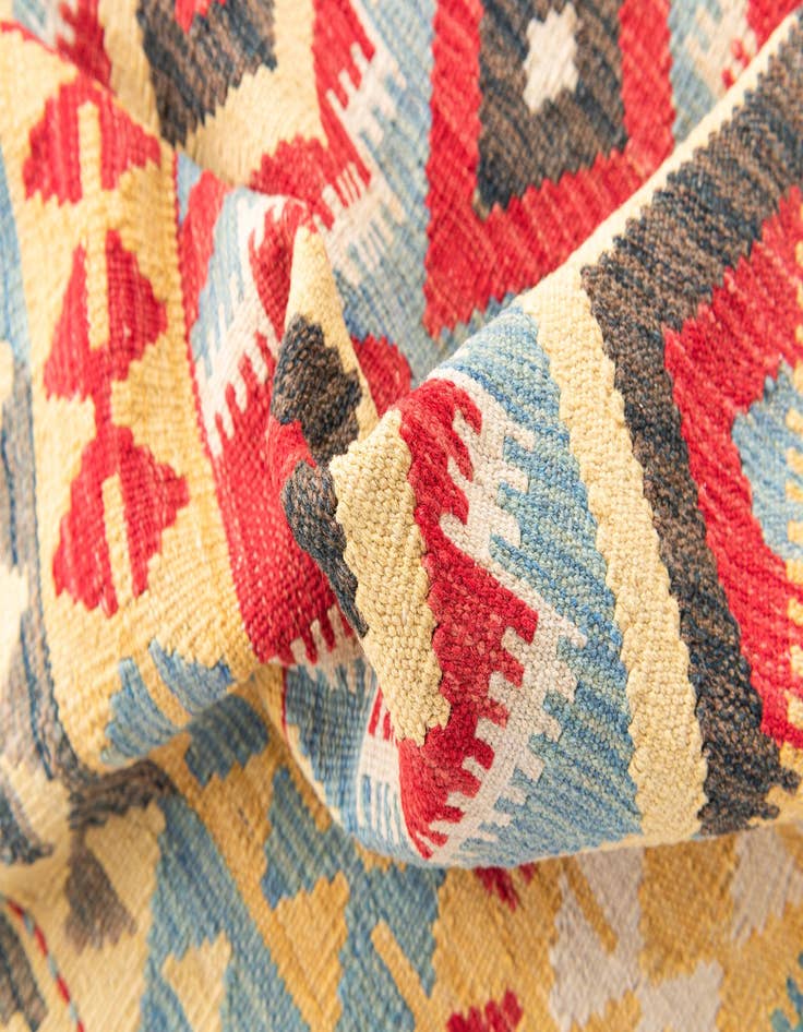 Detail image of 4' x 5' 5  Hand Woven Kilim Maymana Wool Rug
