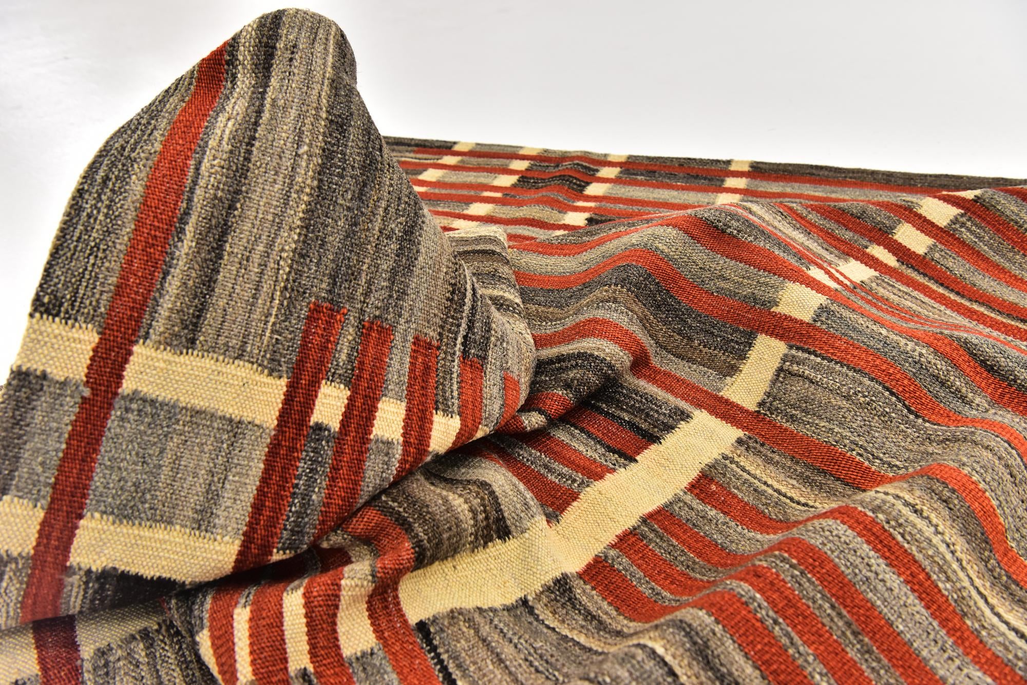 5' 4 x 8' Hand Woven Kilim Modern Wool Rug