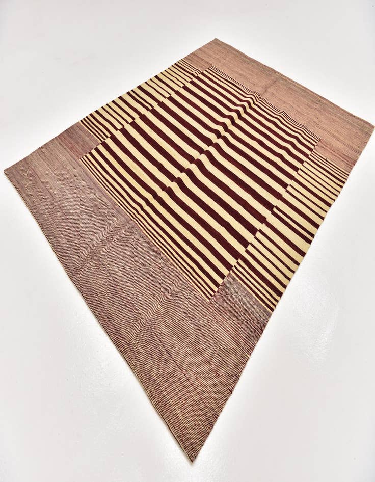 Detail image of 5' 10 x 7' 9  Hand Woven Kilim Modern Wool Rug