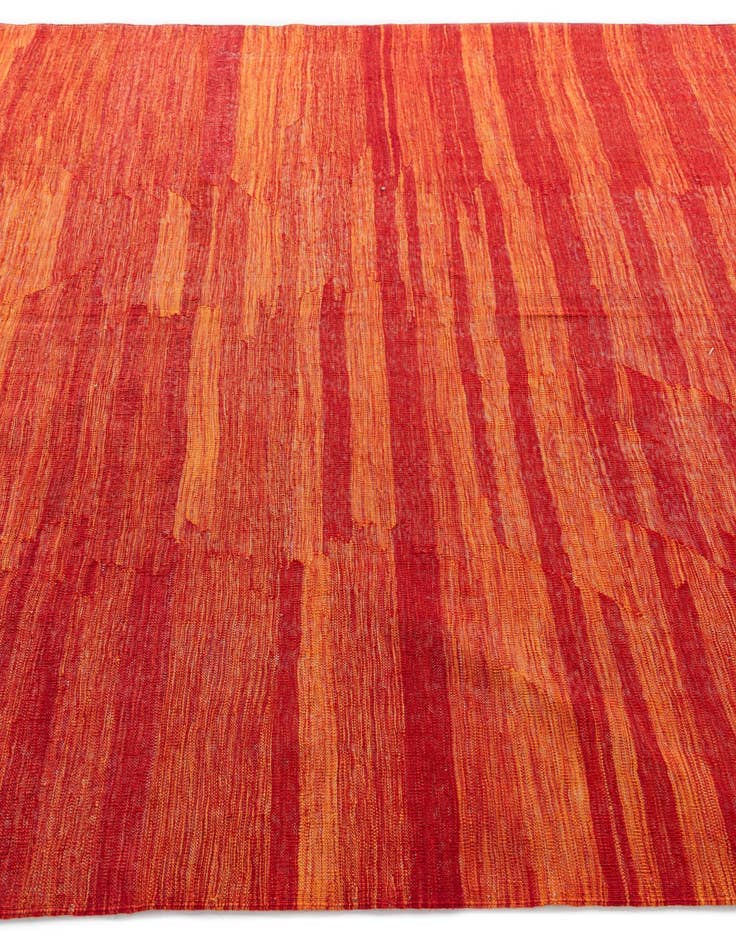 Detail image of 6' 7 x 9' 9 Hand Woven Kilim Modern Wool Rug