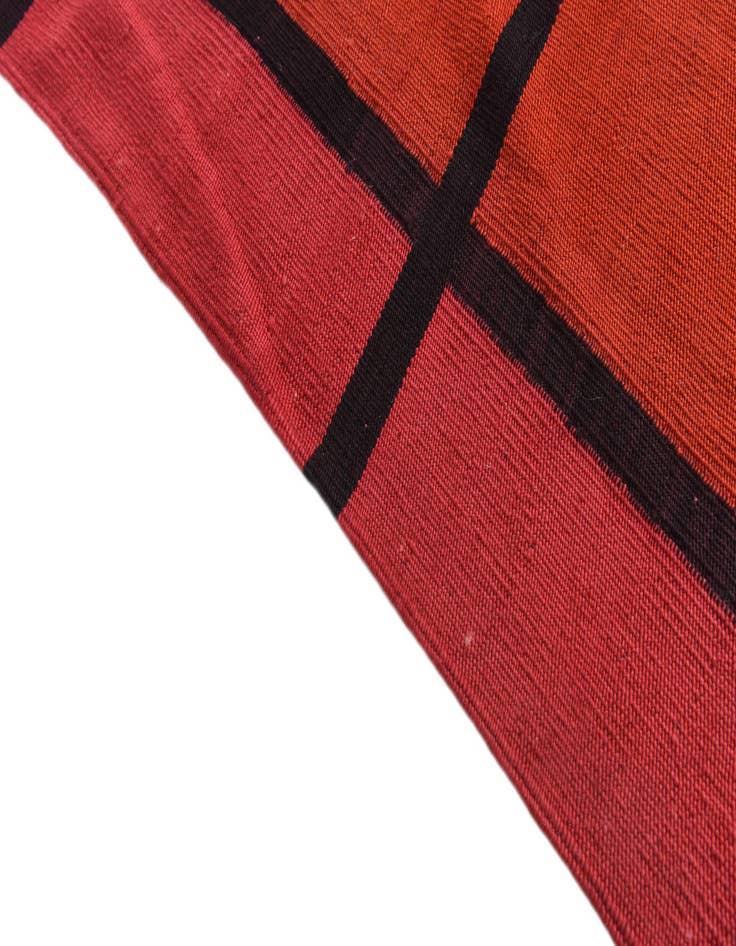 Detail image of 6' 8 x 9' 7  Hand Woven Kilim Modern Wool Rug