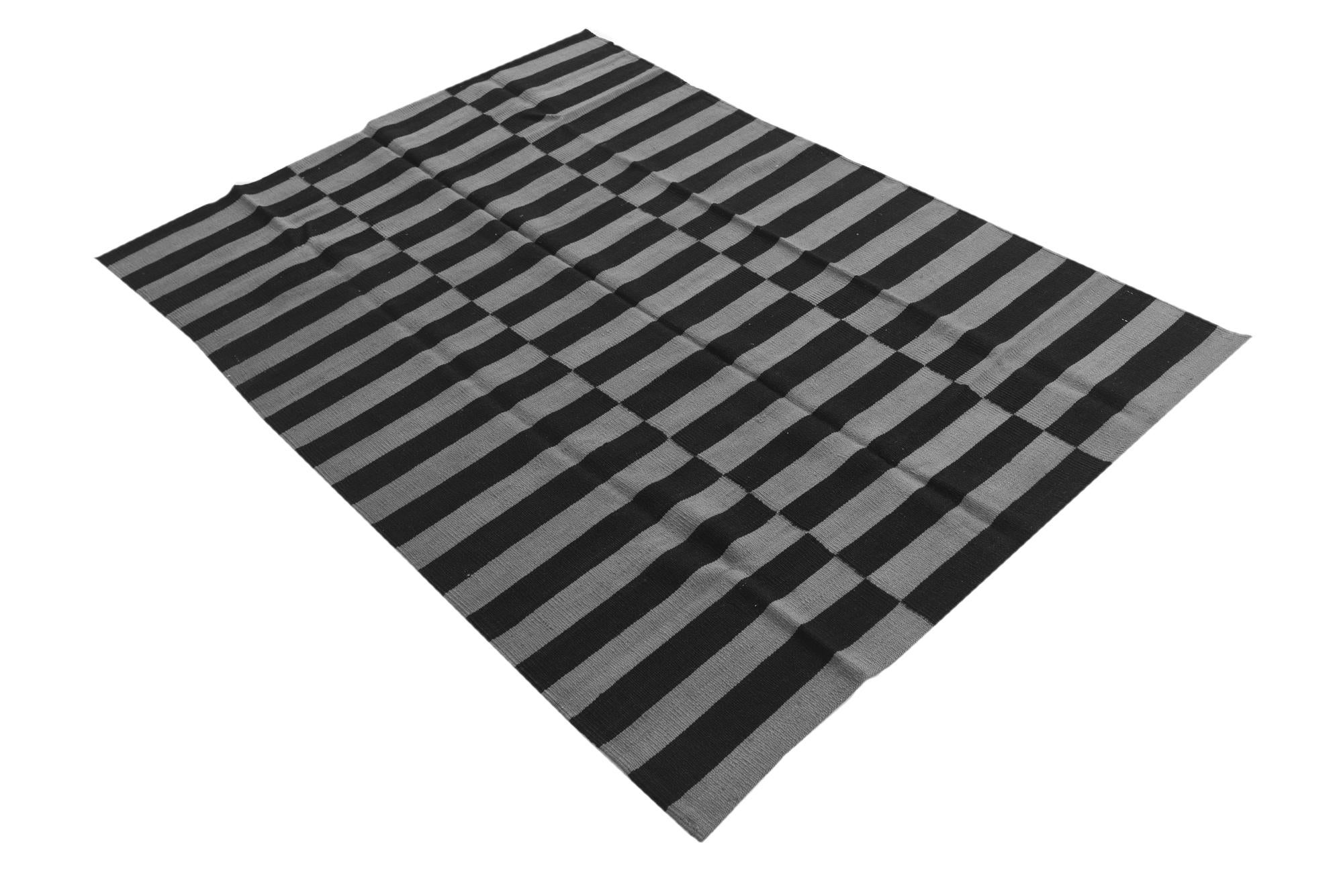 4' 3 x 6' Hand Woven Kilim Modern Wool Rug