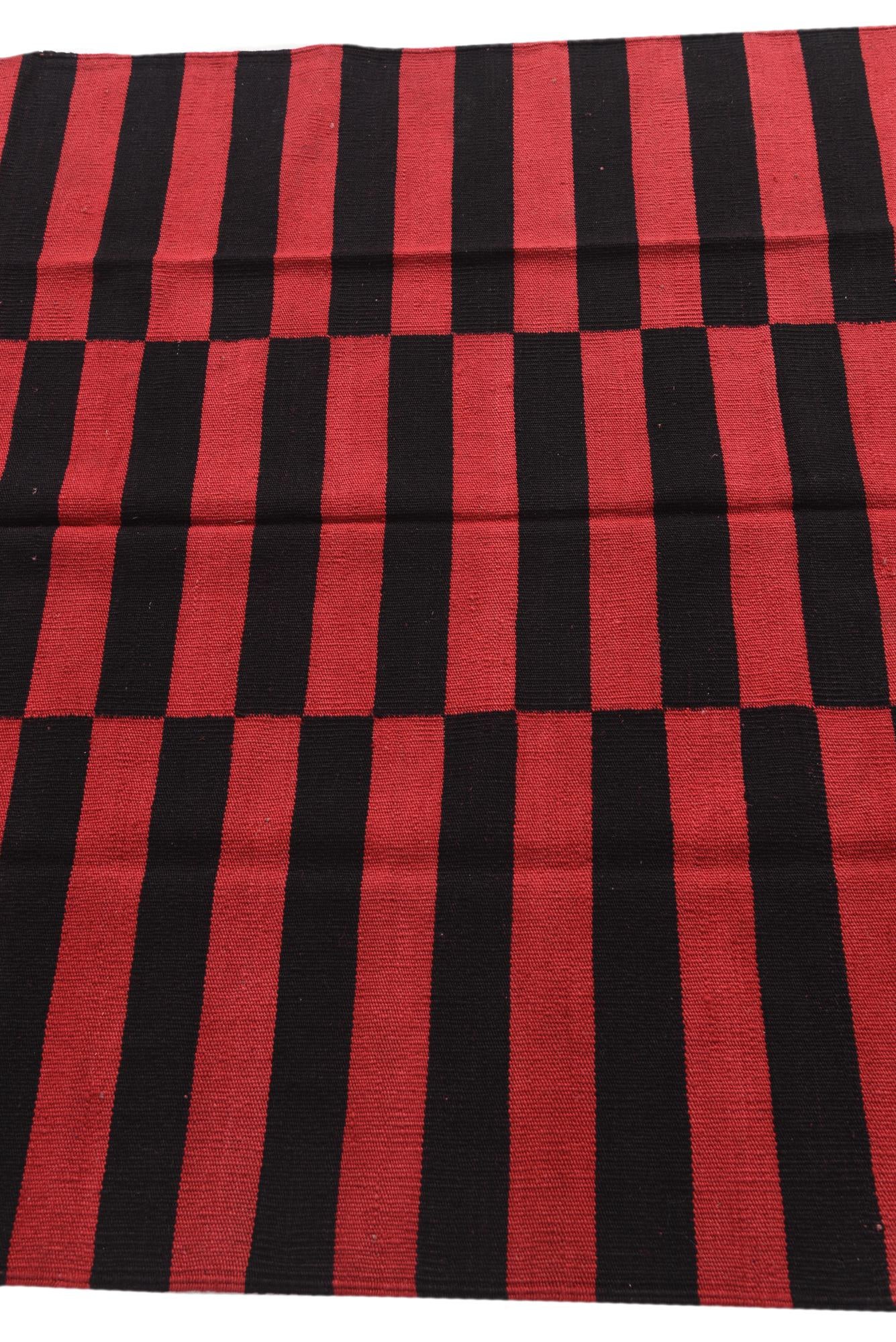 4' 3 x 6' Hand Woven Kilim Modern Wool Rug