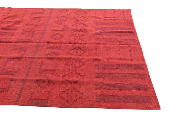 Detail image of 4' 10 x 6' 2 Hand Woven Kilim Modern Wool Rug