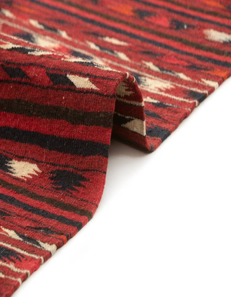 Detail image of 4' x 9' 10 Kilim Rug